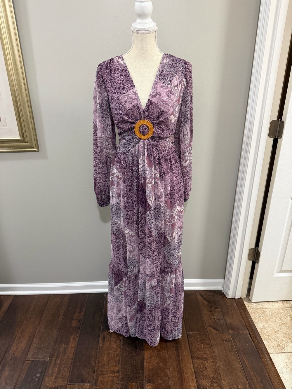Jessica Simpson Lavender Paisley Maxi Dress with Tie Back.  Boho style. Size M